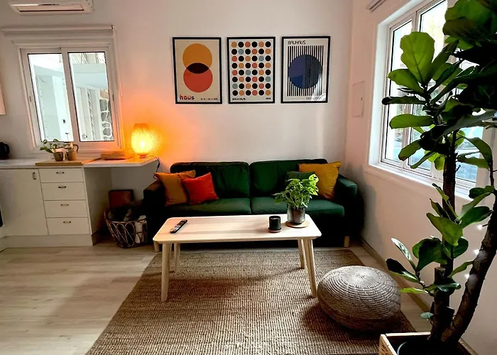 Central Ground Floor Apartment